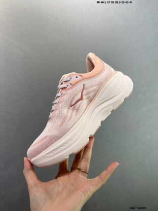 HOKA ONE ONE Bondi 9--1162012/WWH