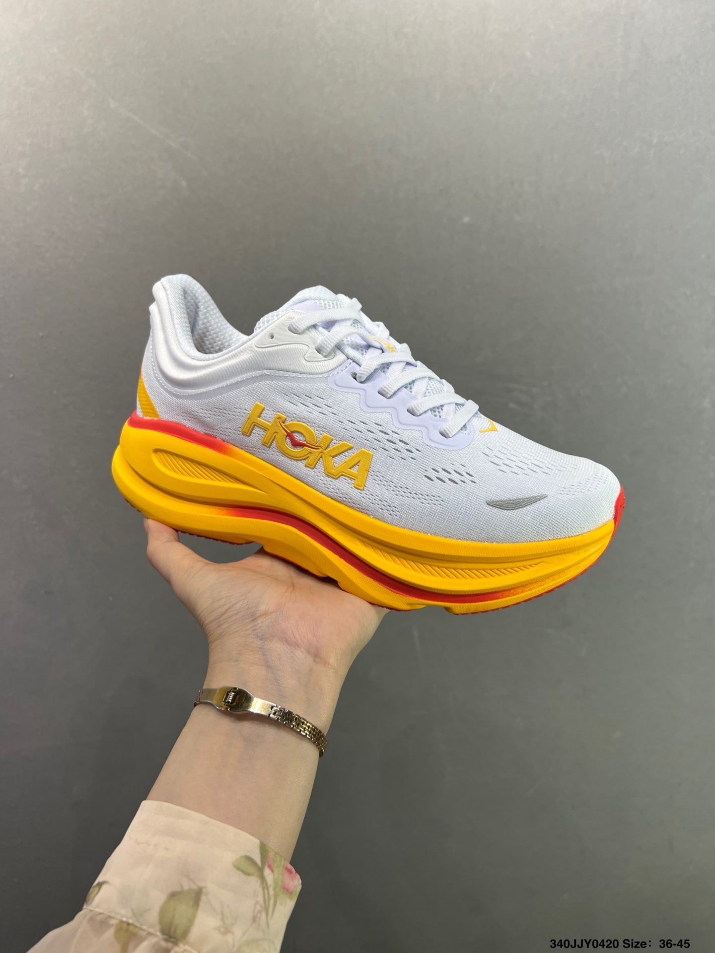HOKA ONE ONE Bondi 9--1162013