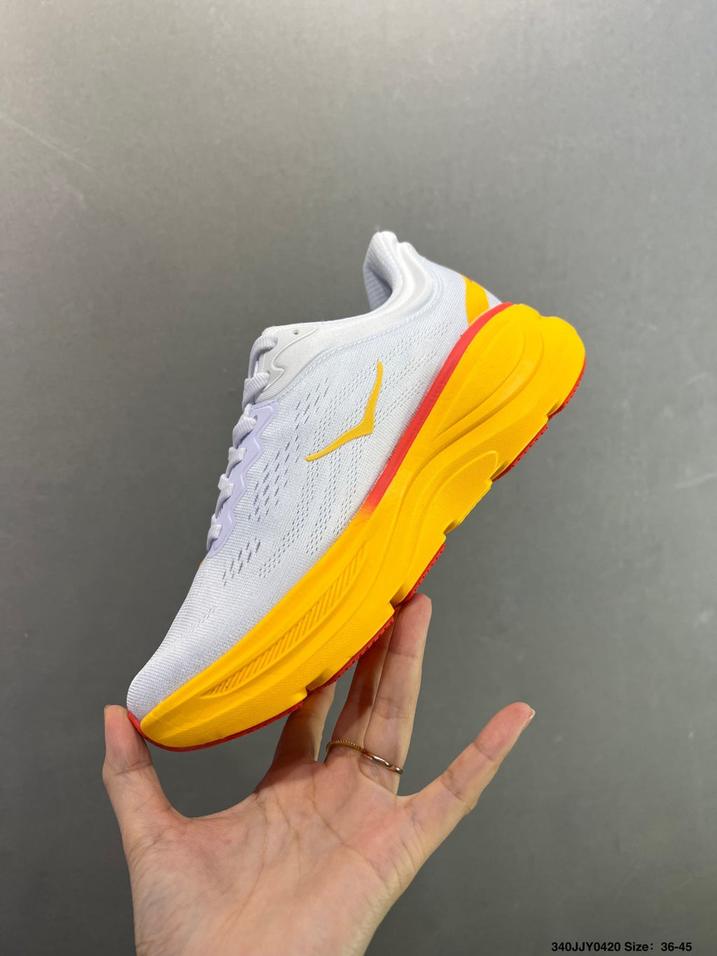 HOKA ONE ONE Bondi 9--1162013
