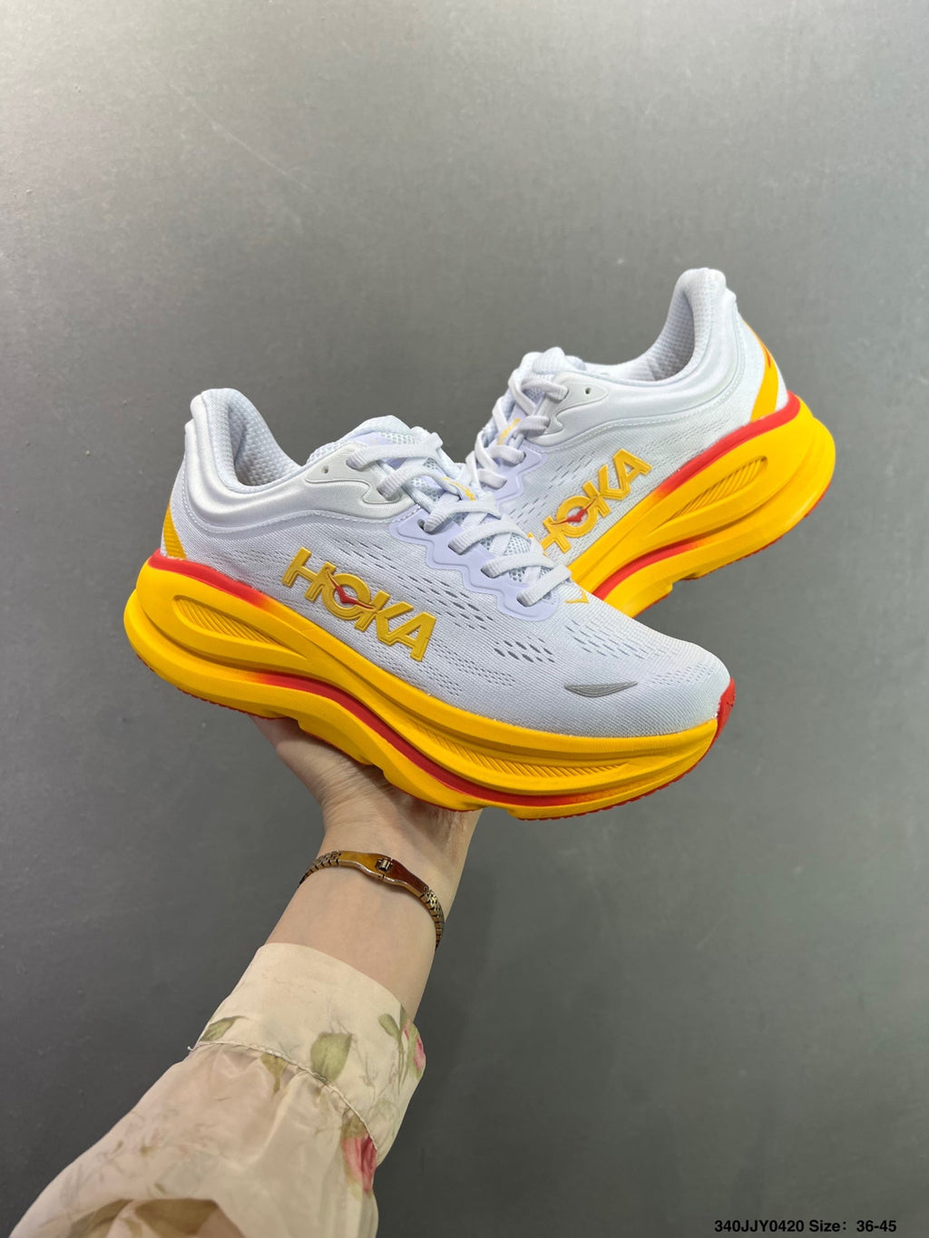 HOKA ONE ONE Bondi 9--1162013