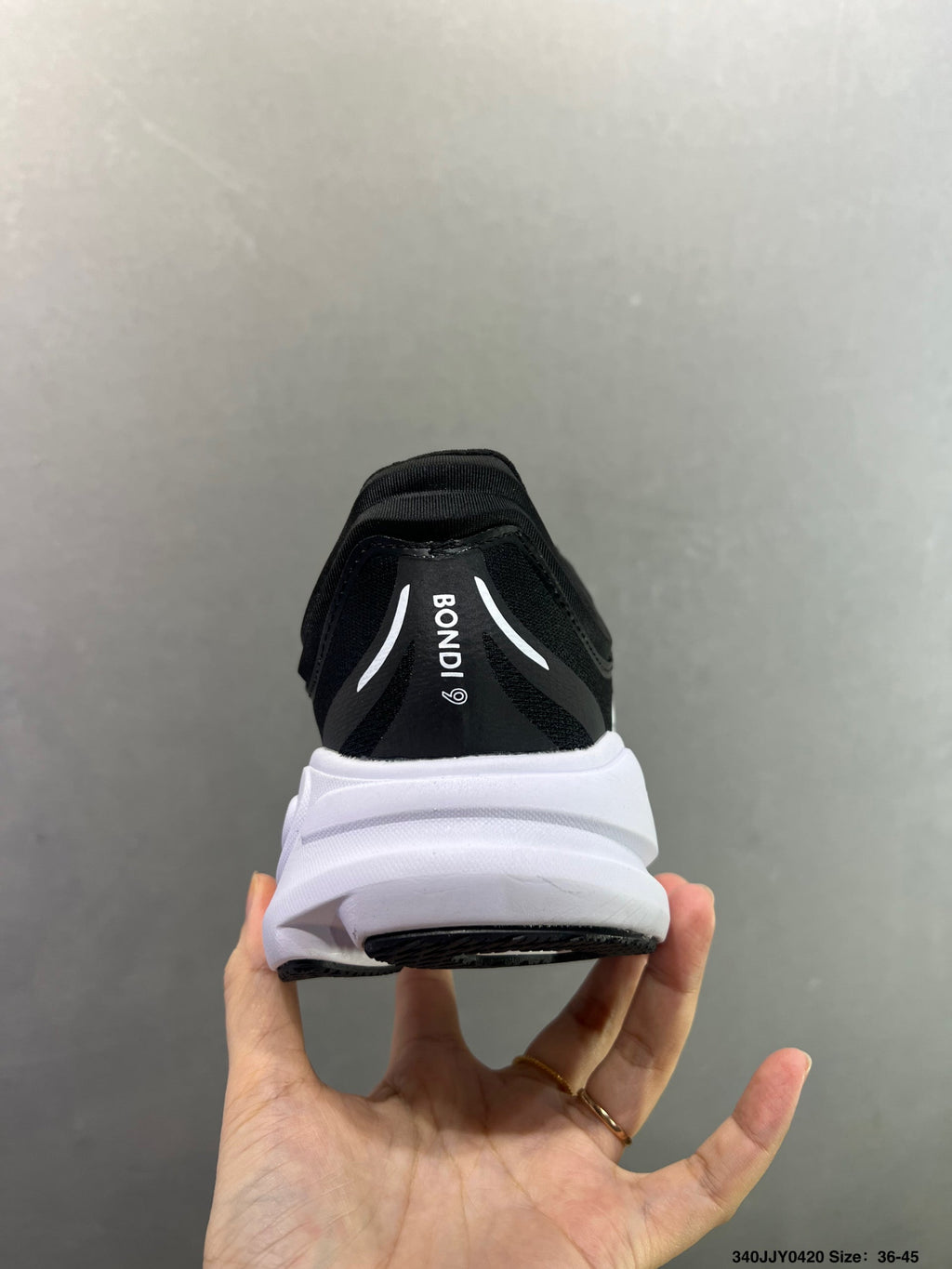 HOKA ONE ONE Bondi 9--1162013-2