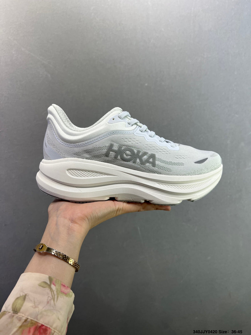 HOKA ONE ONE Bondi 9--1162013-3