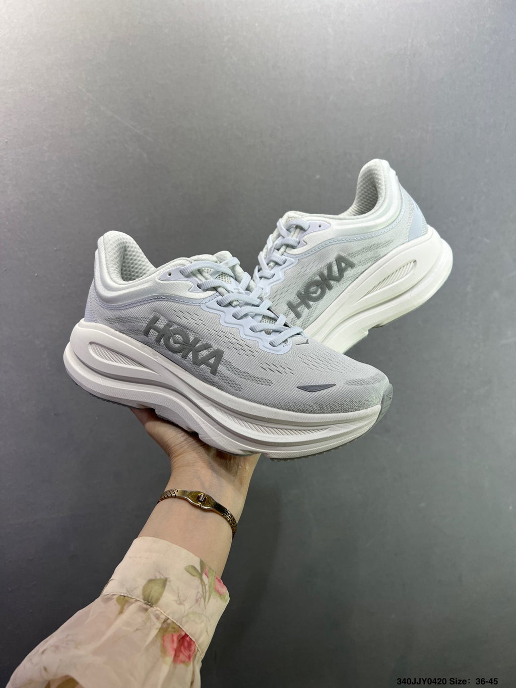 HOKA ONE ONE Bondi 9--1162013-3