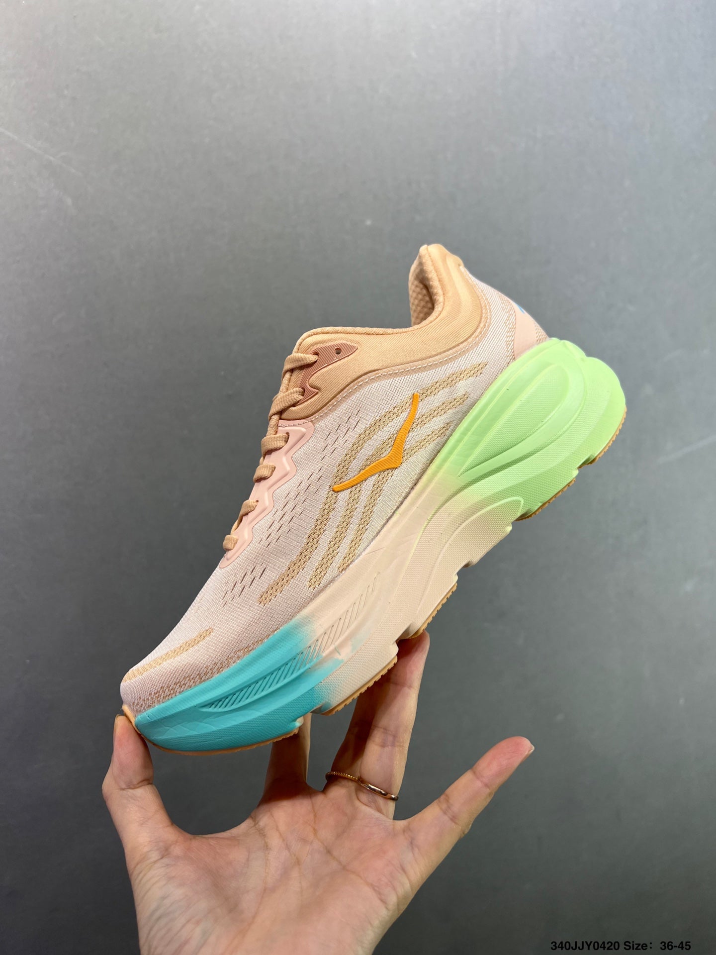 HOKA ONE ONE Bondi 9--1162013-4