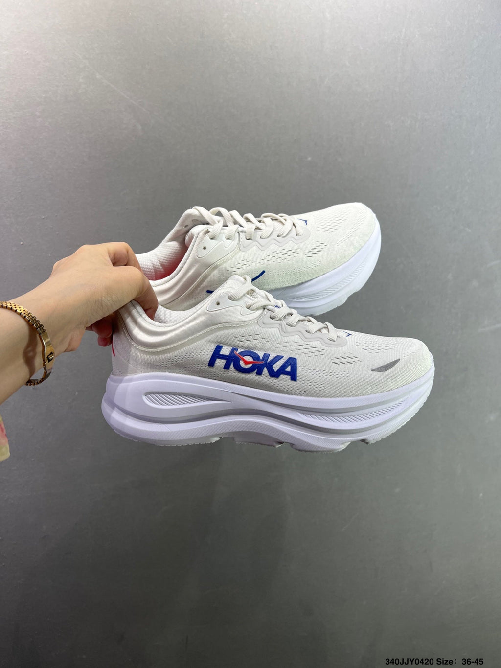 HOKA ONE ONE Bondi 9--1162013-6