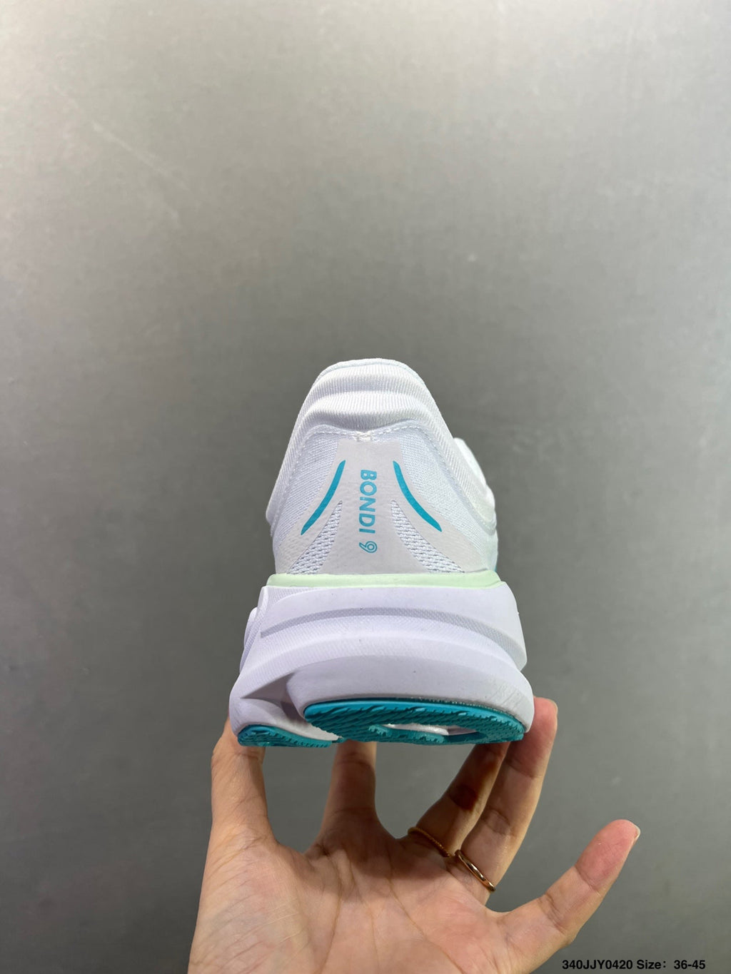 HOKA ONE ONE Bondi 9--1162013-10