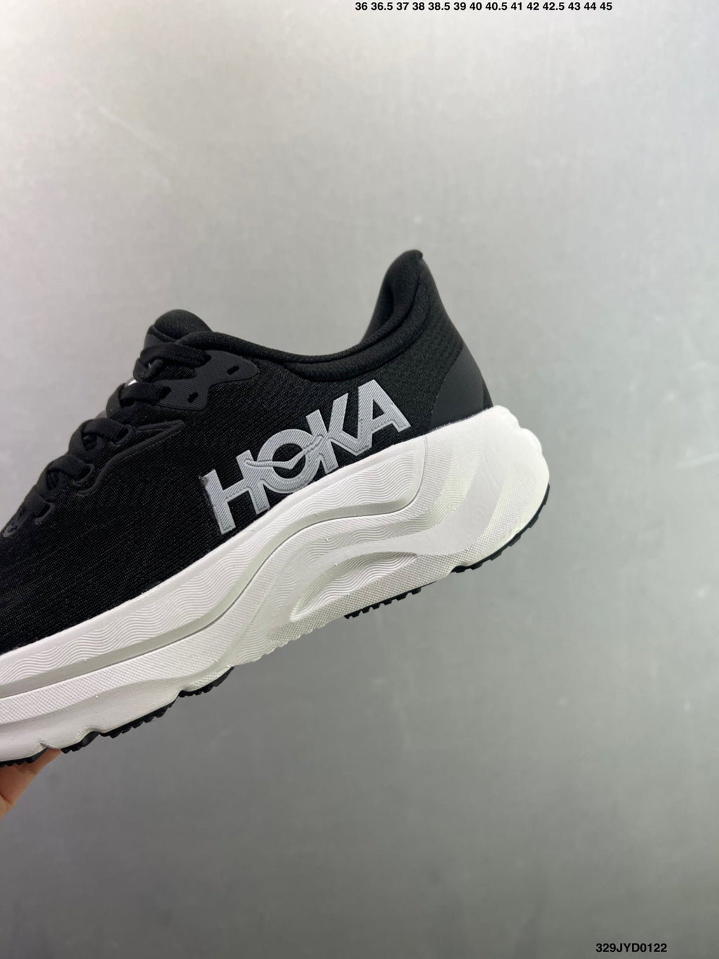 HOKA ONE ONE M ARAHI 8 --1168691 -3