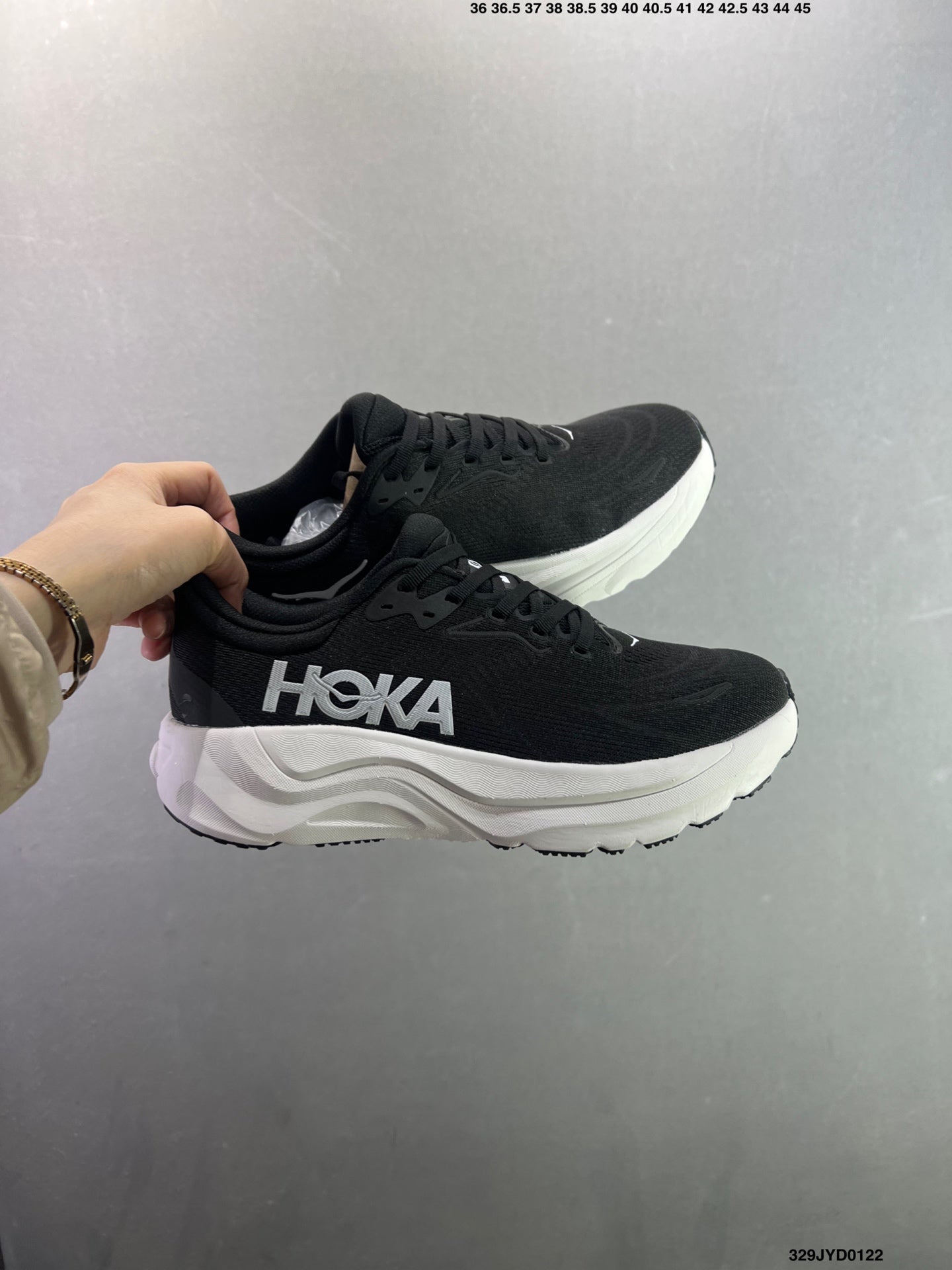 HOKA ONE ONE M ARAHI 8 --1168691 -3